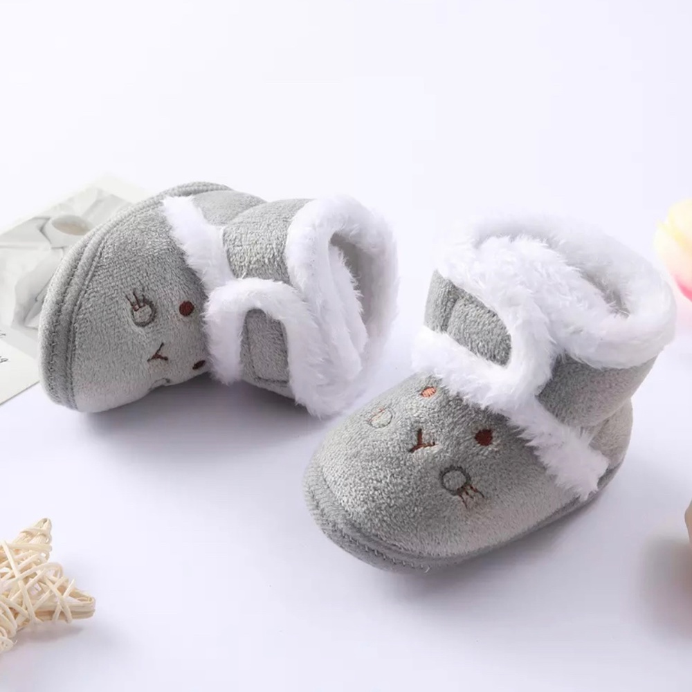 Brand new Cute winter rabbit boots, New born Winter booties